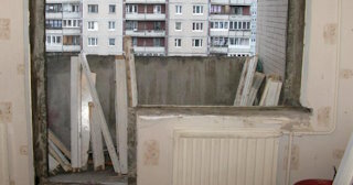 Демонтаж подоконного блока в Рязани – услуги по доступным ценам от 1572 рублей